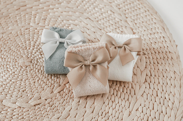 Knee High Pointelle Bow Socks - Grey