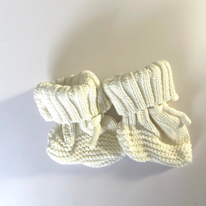 Knitted Booties with Drawstring