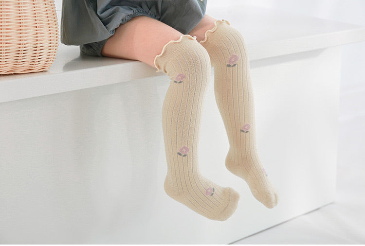 Knee High Frill Patterned Socks