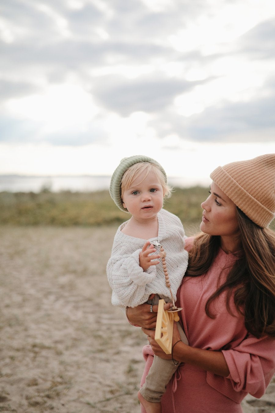 Mushie - Sun Teether - Shifting Sand