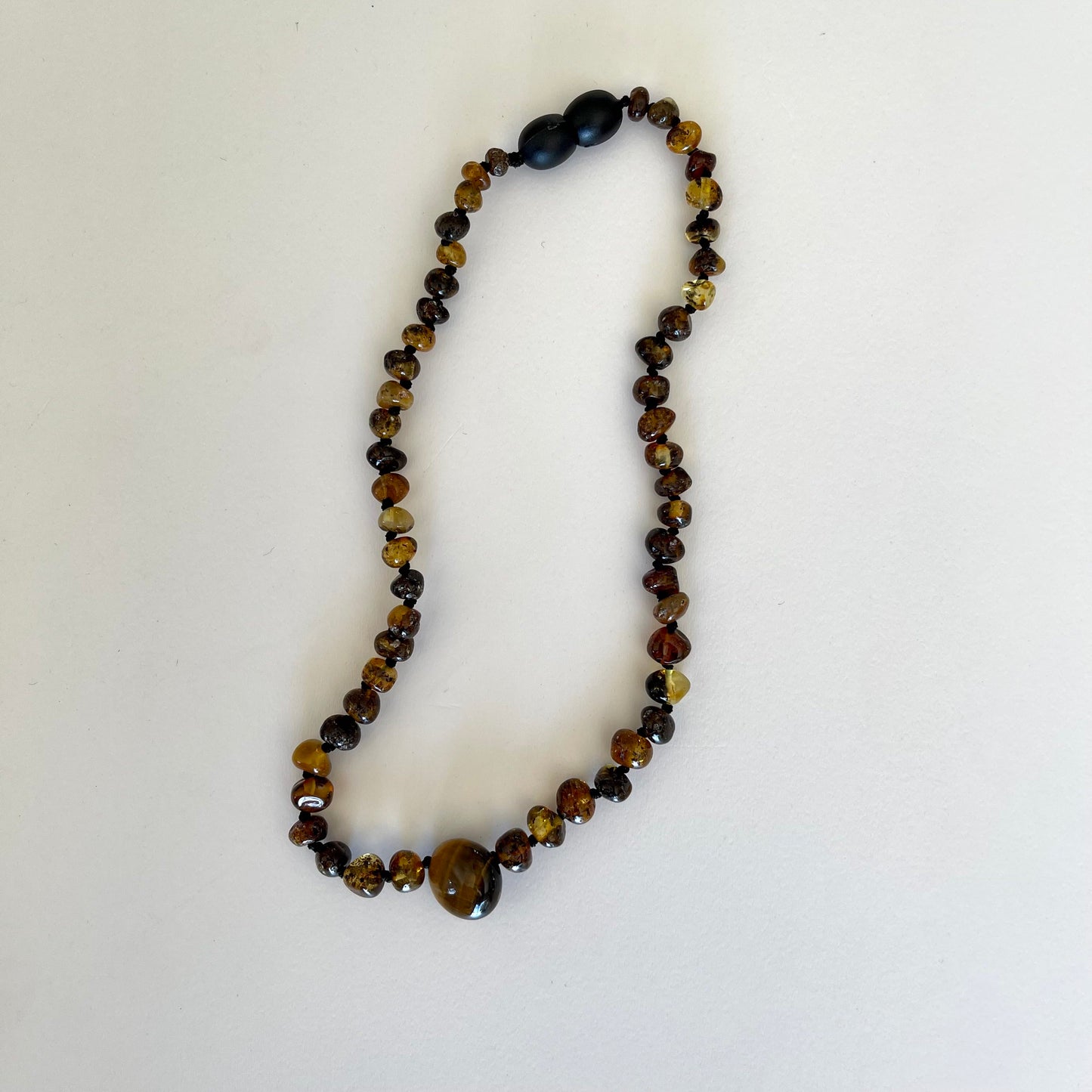 Ambre - Green Amber with Tigers Eye Stone