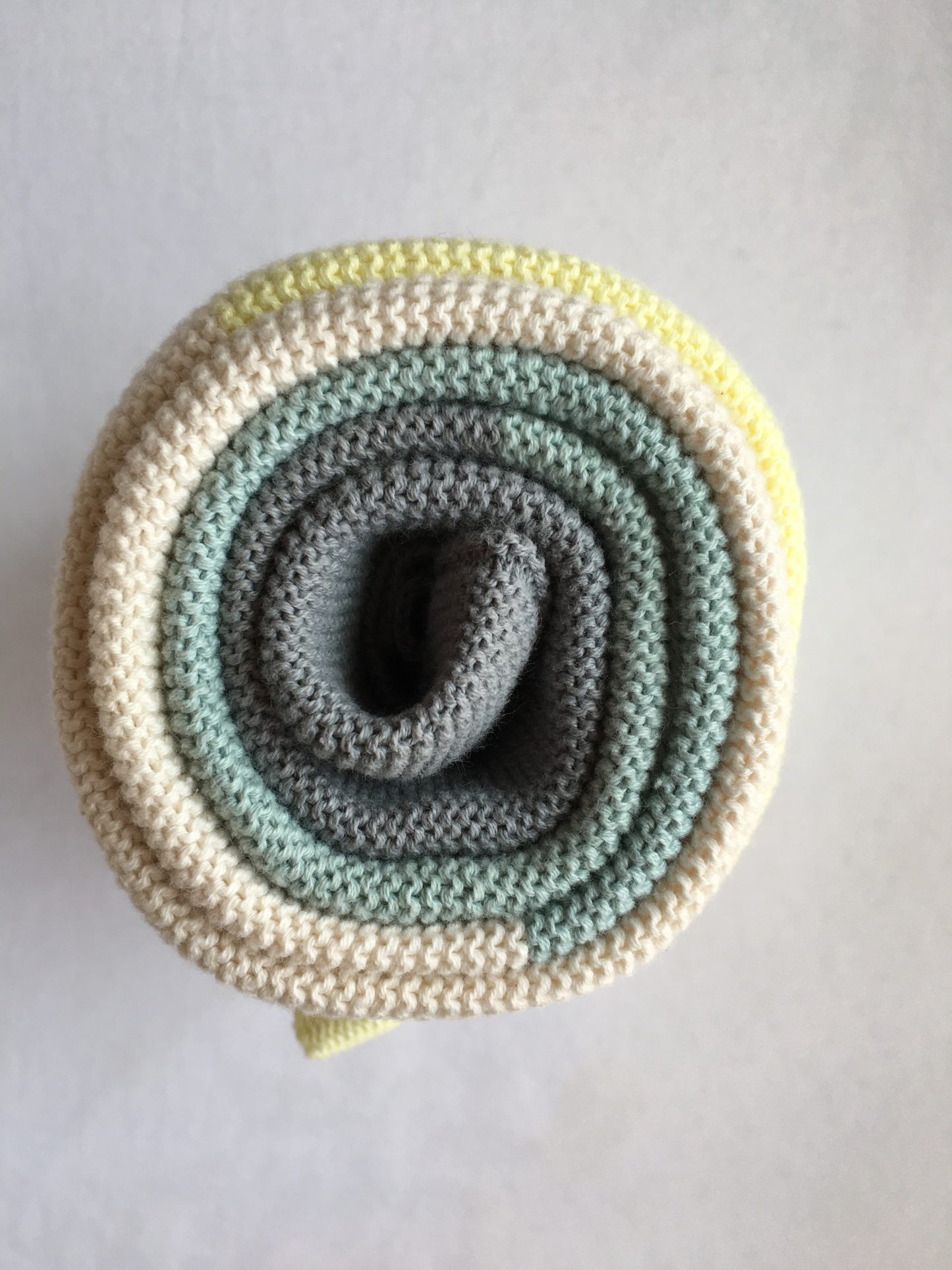 Knitted Blanket - Finn