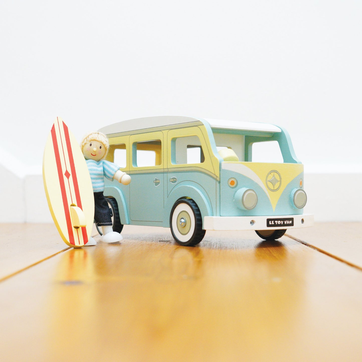 Le Toy Van - Holiday Campervan