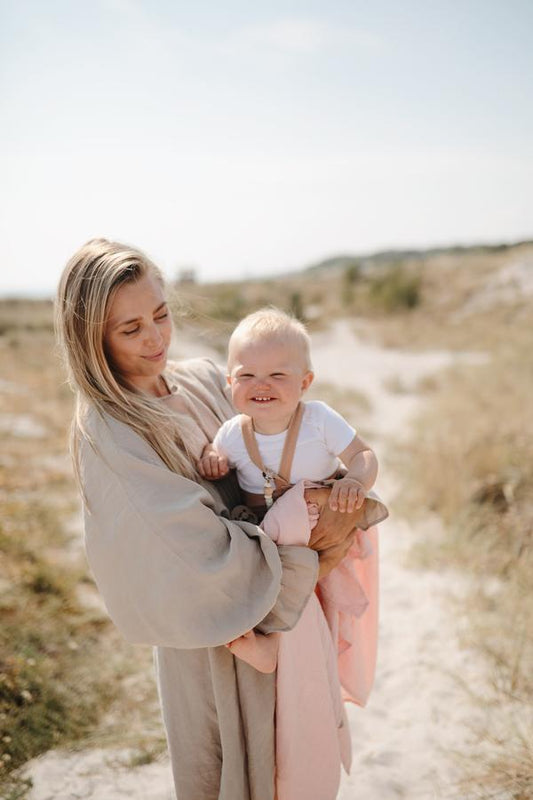 Mushie Organic Cotton Swaddle - Rose Vanilla