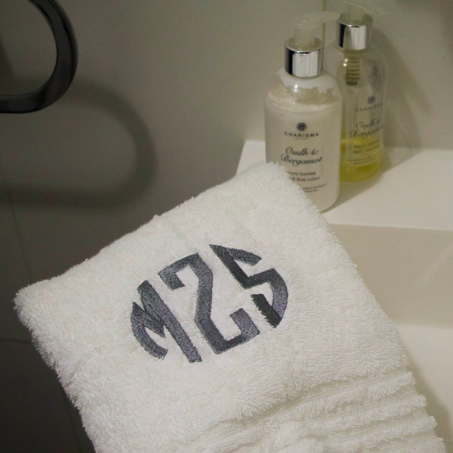Maison Luxe Guest Towel