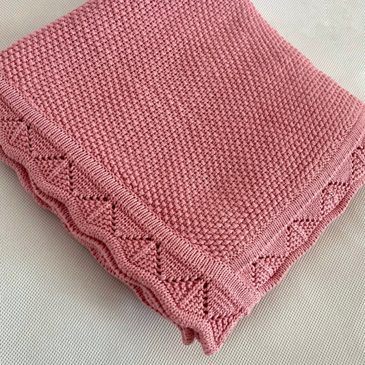 Scalloped Edge Knitted Blanket - Rose Blush