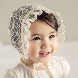 Ivory Lace Bonnet