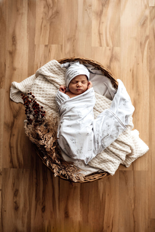 Snuggle Hunny Kids Wrap & Beanie Set - Silver Gum