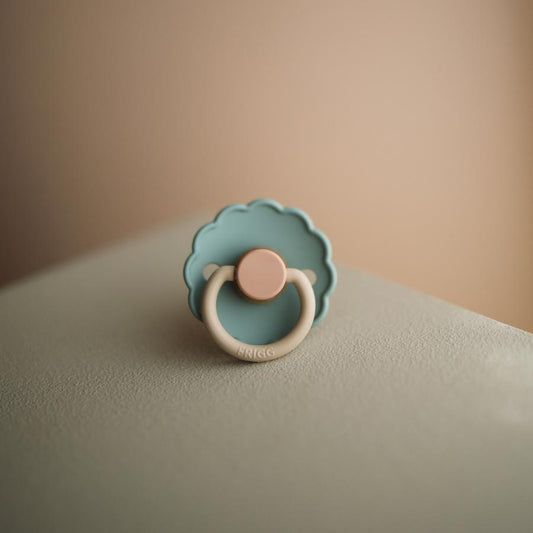 FRIGG Daisy Natural Rubber Pacifier - Willow - Size 2
