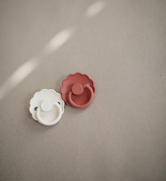 FRIGG Daisy Natural Rubber Pacifier - Cream - Size 1
