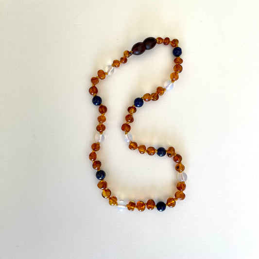 Ambre - Amber with Lapis Lazuli and Opal