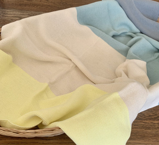 Knitted Blanket - Finn