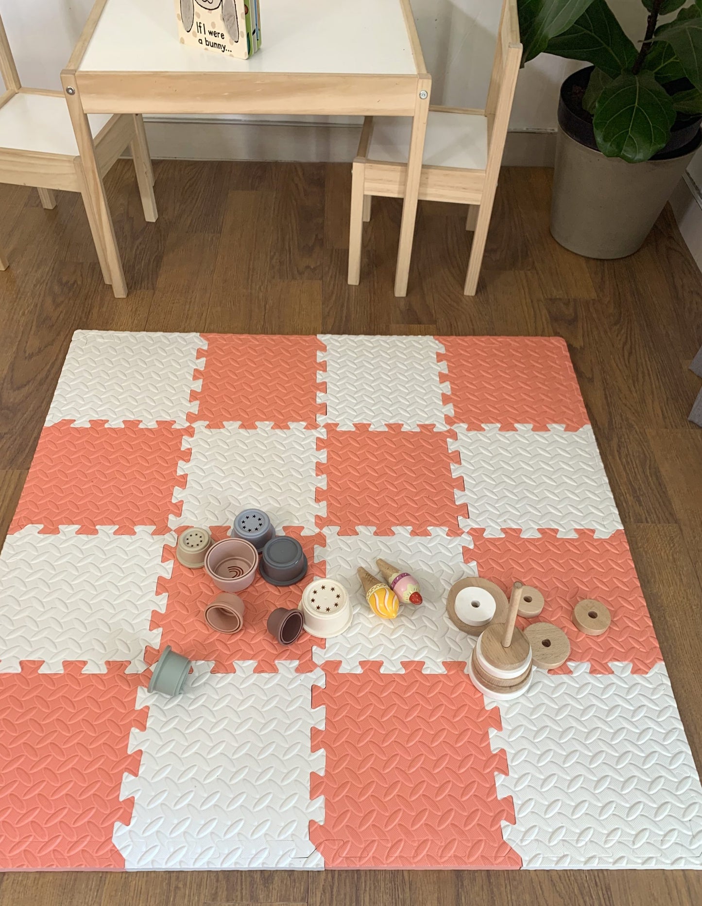 Modern Playmats - Coral and White