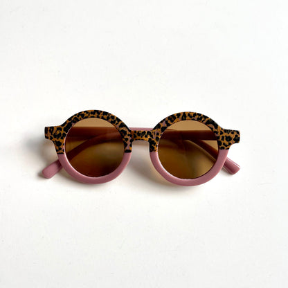 The Two-Toned Retro Sunnies